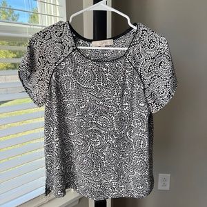 LOFT Black & White Patterned Scoop Neck Shirt - SP